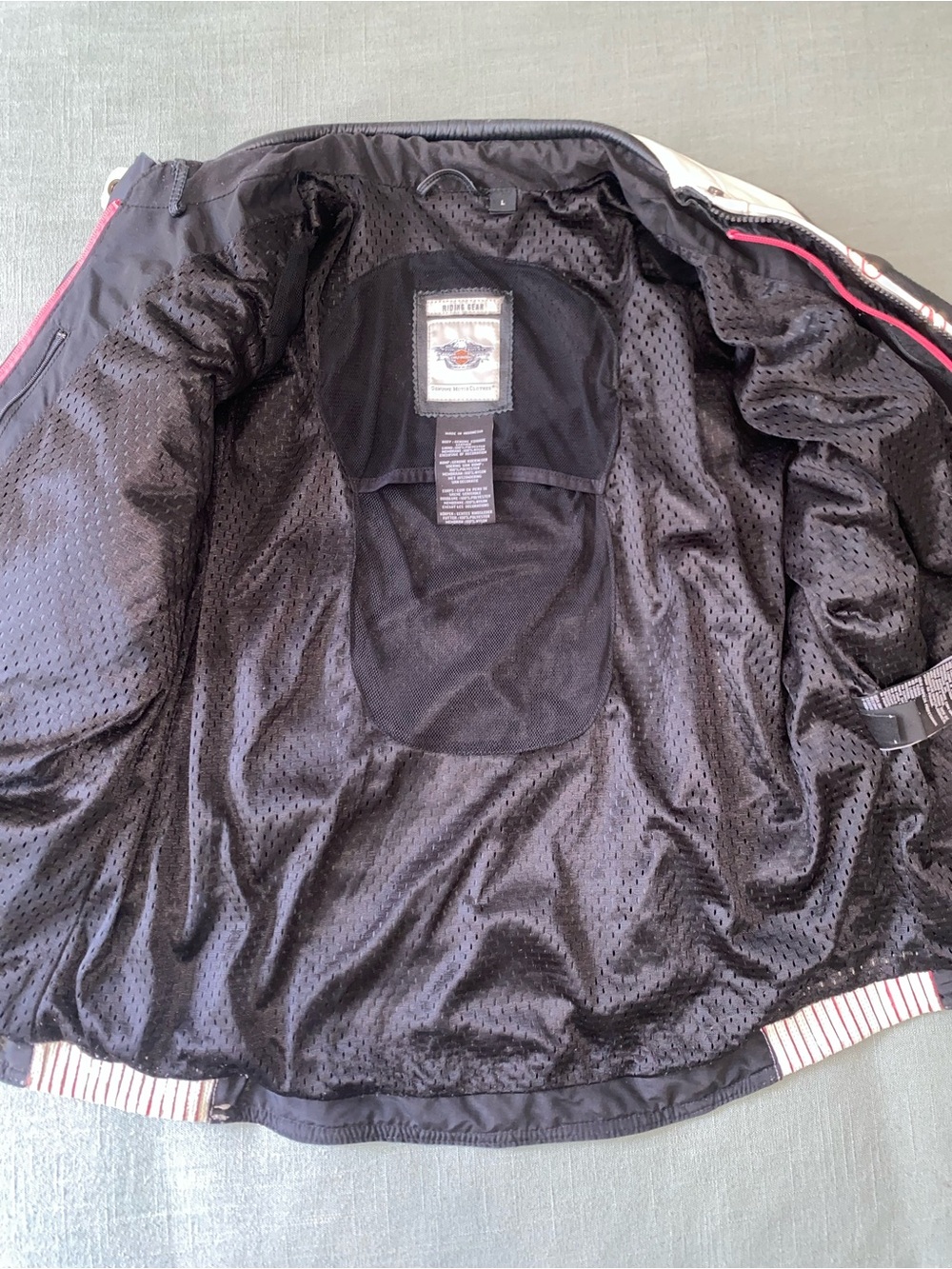 Harley-Davidson Women's “Spirited Eagle” White and Pink Leather Jacket - Picture 10 of 13